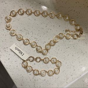 Pearl necklace and bracelet